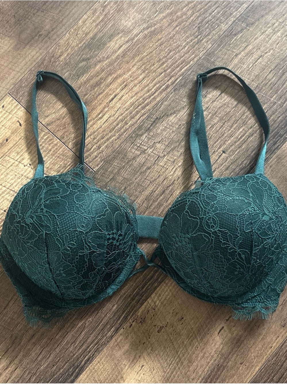 Victoria’s Secret forest green very sexy lace double padding push-up bra
